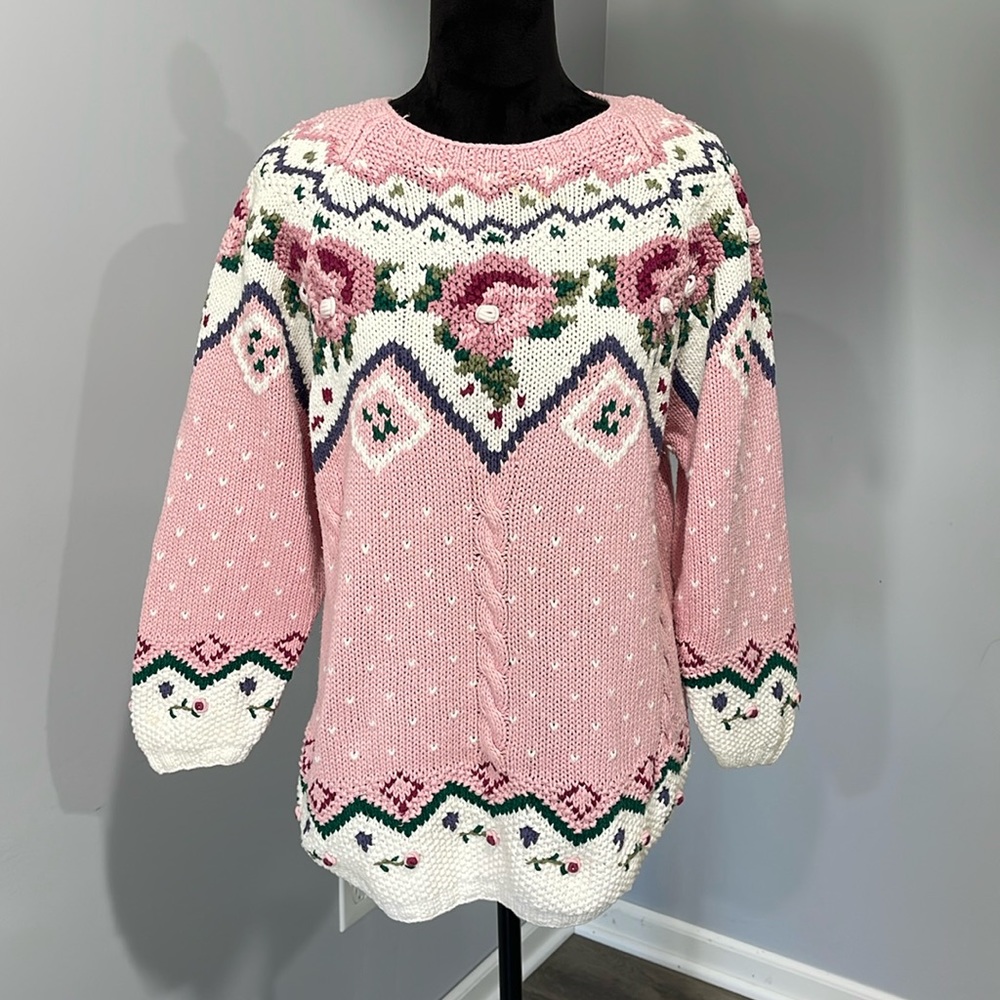 Lady Footlocker vintage 1990s hand knit sweater floral Y2K style
